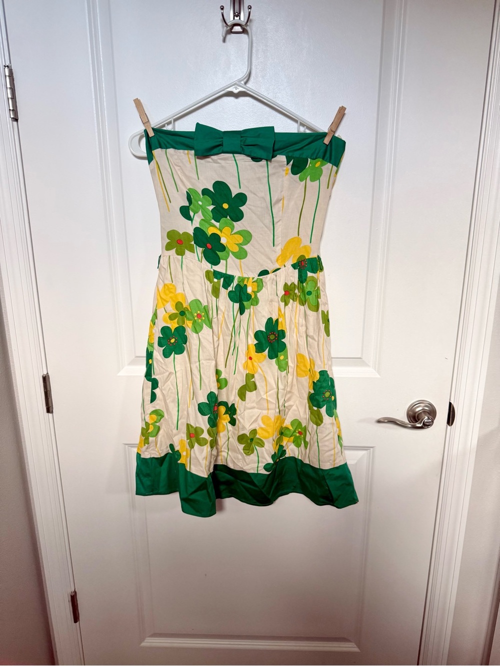 Retro and Vintage Stle Cream Strapless Dress with Green & Yellow Floral Print